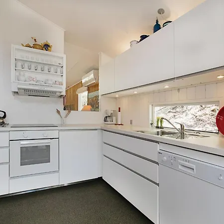 Cozy In Nexo With Kitchen