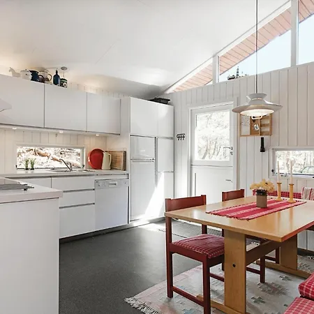 3 Bedroom Cozy In Nexo *