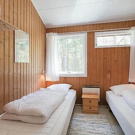 3 Bedroom Cozy In Nexo Feriehus